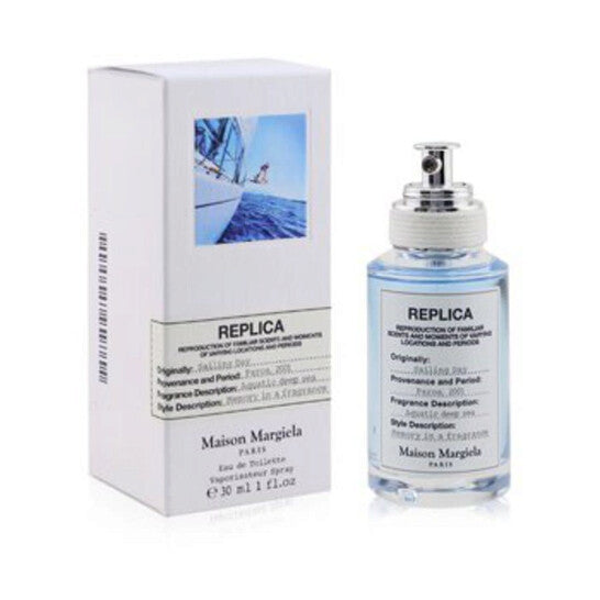 Image showing what you will get when you purchase Replica Sailing Day Edt